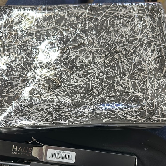 Haus Makeup and Makeup Bag with lip gloss lip liner eyeshadow 4pcs Full Sized - Picture 2 of 4